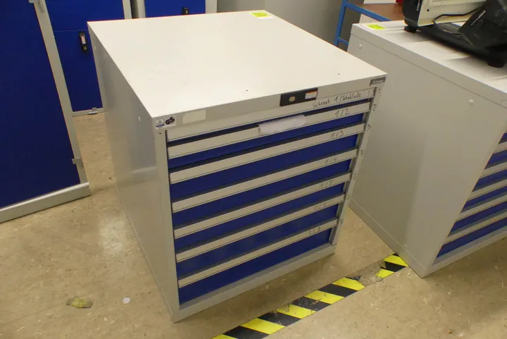 Garant Schubladenschrank, mit Inhalt Maße in cm ca.: 72 x 72 x 81